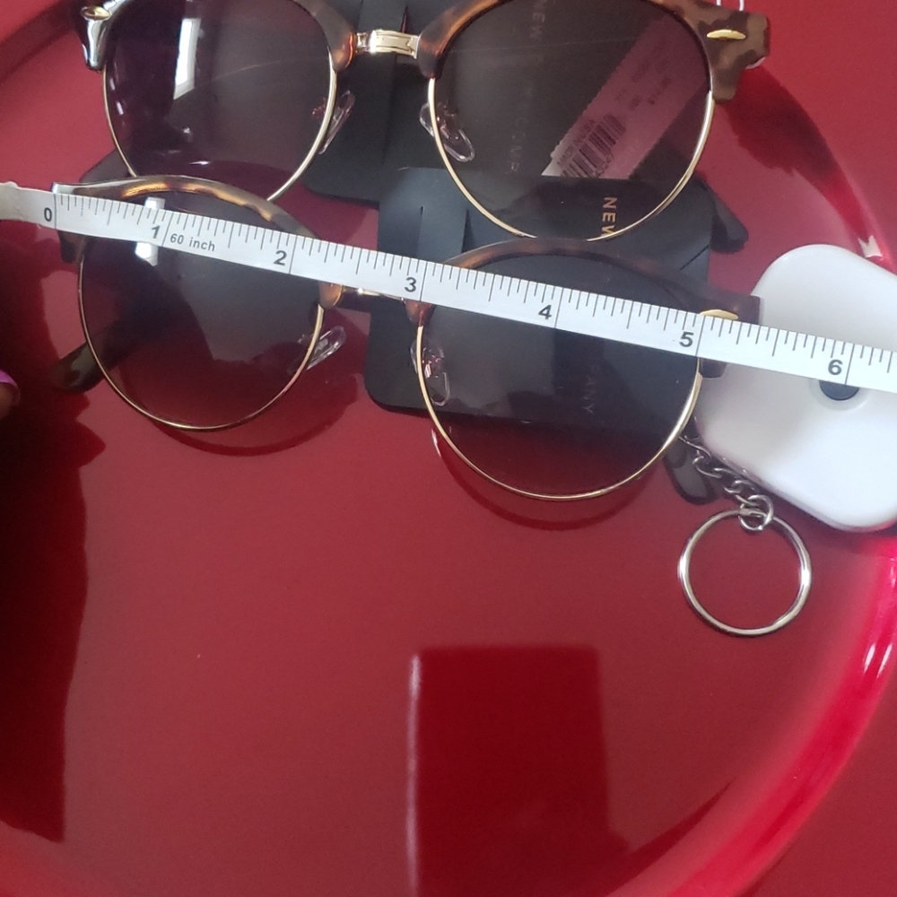 Special BOGO50% off NYC sunglasses 🕶 - Picture 8 of 9